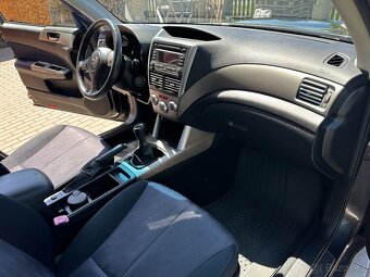 Subaru Forester 2,5 XT - 10