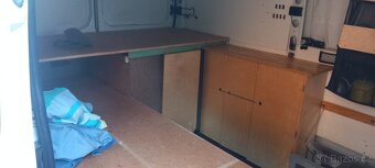 Renault Master 2,5 dci, vestavba spaní - 10