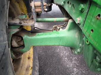 John Deere 7810 - 10