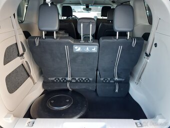 Chrysler Pacifica 3.6L, 7míst, tažné, LPG, 98.000km, Android - 10