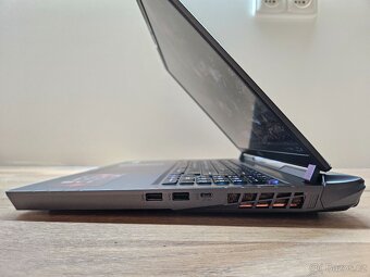 17,3" 240HZ QHD+_MSI VECTOR 17 HX_i9-13980HX_RTX 4090 16GB - 10