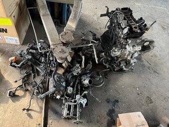Motor D4204T23 173kW Volvo V90CC - 10