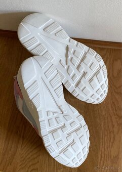 Dámské tenisky Steve Madden Antonia vel. 41 - 10