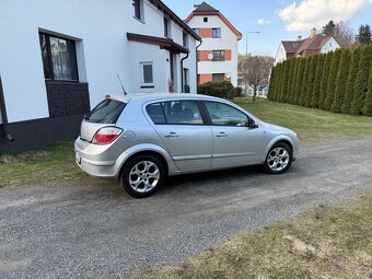 Opel Astra H - 10