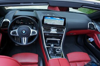 BMW M850i xDrive Cabrio 390 kW, Lasery, B&W - 10
