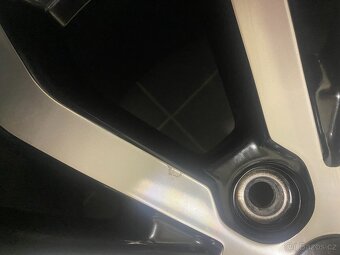 ORIGINAL ALU KOLA FORD EXPLORER VI 255/50/20 - 10