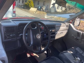 VW T4 Caravelle 2.4D 55kW - 10