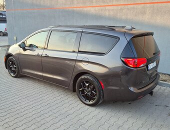 Chrysler pacifica "s" 2018 147km - 10