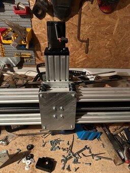 Nová 3-osá CNC frezka - router - 10