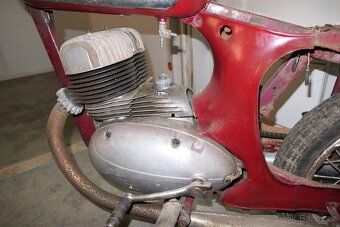 Jawa 350/360 - 10
