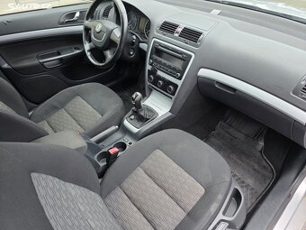Škoda octavia 2,0tdi-103kw.r.v.2011 - 10