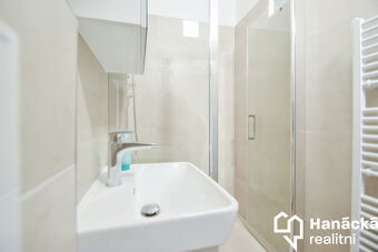 Pronájem bytu 2+kk, 43,4 m² – Ostružnická,... - 10