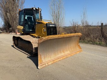 Pásový dozer CAT D5K - 10