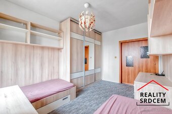 Pronájem zařízeného bytu 3+1 s lodžií, 77 m2, ul. U Kapličky - 10