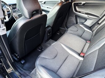 VOLVO XC60 2.4D4 AWD POLOKŮŽE, BIXENONY, KAMERA, 1.MAJITEL, - 10