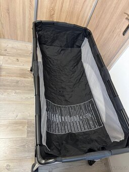 Cestovní postýlka Joie Allura a matrace - 10