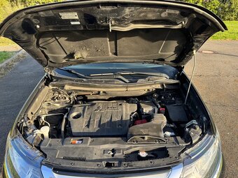 Outlander Mitsubishi - 10