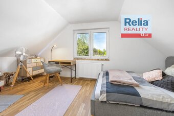 RD téměř bez sousedů, ve slepé ulici okrajové části Hradce K - 10