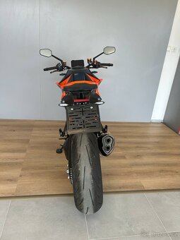 KTM 1290 Super Duke R - 10
