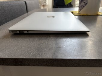 MacBook Air 2017 - 10