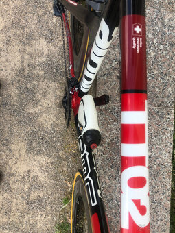 Prodám silniční kolo na časovku a triatlon s vysokými ráfky - 10