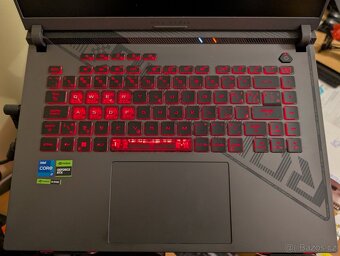 Herní notebook ASUS ROG Strix G16 [i7-13650HX / RTX 4080] - 10