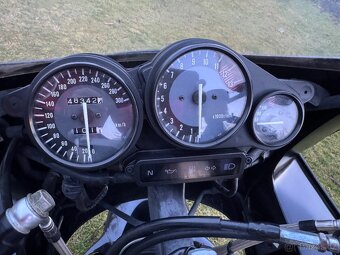 Yamaha FZR 1000, 1995, poslední model - 10