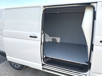 VOLKSWAGEN TRANSPORTER T6 LONG 2,0TDI RV:10/2019 KLIMA TAŽNÉ - 10