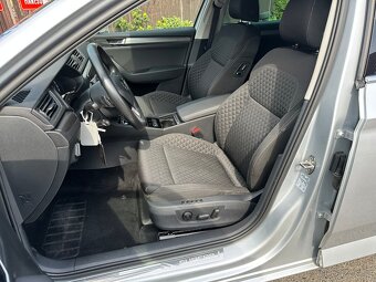 ŠKODA SUPERB KOMBI STYLE 140 kW RV 12/2017 - 10