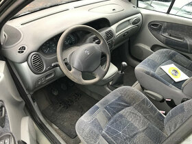 Renault Scenic 1,6 16V 2002 - díly - 10