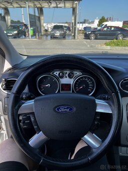 Ford Focus - 10