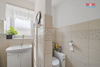 Prodej bytu 1+1, 44 m², Hronov, ul. Husova - 10