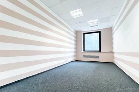 Pronájem kancelářských prostor, 705 m2 (794 m2), Praha 8 - K - 10