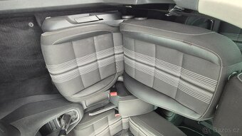 Volkswagen Golf 2.0 TDI MATCH - 10