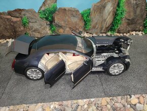 Prodám model 1:18 Cadillac sixteen - 10
