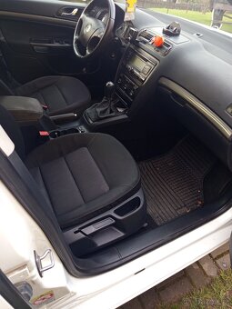 Octavia 2 combi 1.9 TDI 77 kW, km 283 tis, 2xkola - 10