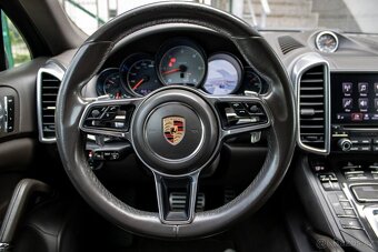 Porsche Cayenne S Diesel / 283kW / A8 / 2017 - 10