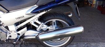 Yamaha FJR 1300 - 10