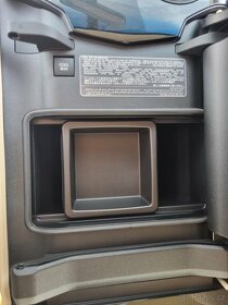 Land Cruiser LC 300 GR SPORT 3,3L TD, SLEVA - 10