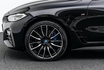 BMW i4 - 10