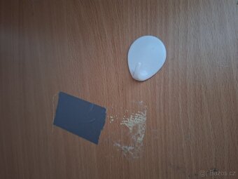 Pracovní počítačový stůl - 10