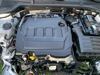 Predám havarovanú Škoda octavia 4 2.0tdi 85 kW 2023. - 10