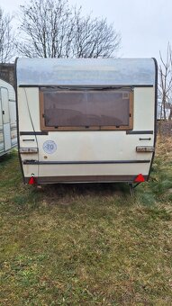 Karavan na pevné stání - 10