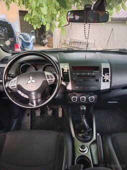 Mitsubishi Outlander 2.0DI-D,CZ Manuál,4x4 - 10