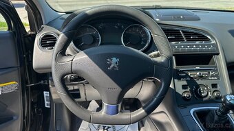 Peugeot 5008 2.0HDi 110kW Pano,Navi,PDC - 10