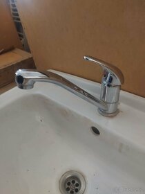 Umyvadlo JIKA a baterie - 10