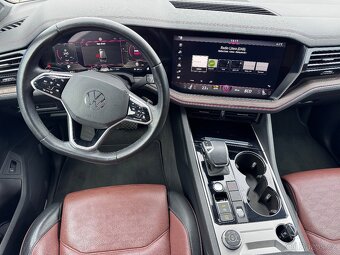 VW Touareg R-Line 3.0TDI facelift - 10