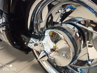 Suzuki Intruder M109R, M1800R - 10