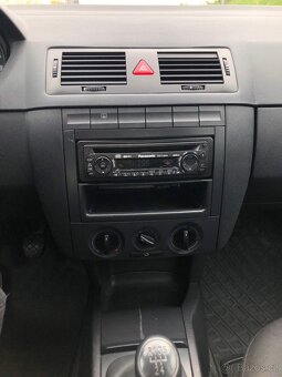 Škoda Fabia 2006 - 10