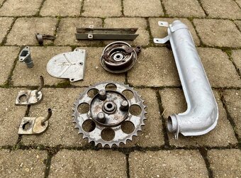 Jawa 50 Jawetta, Stadion - díly - 10